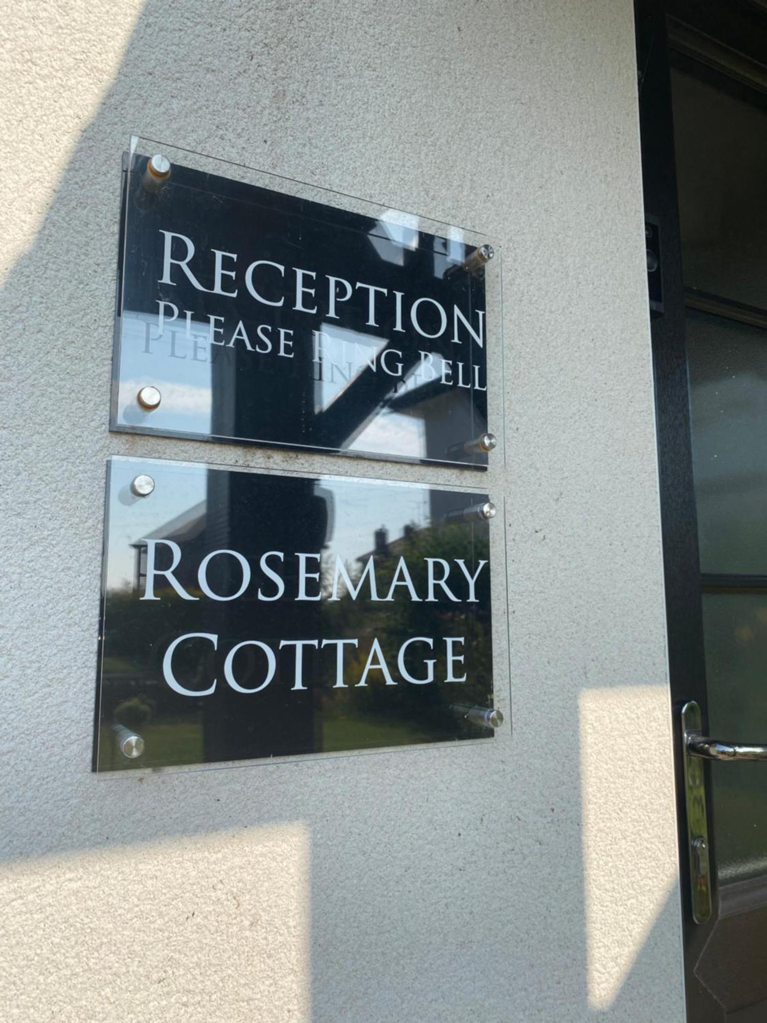 Little Park Holiday Homes Self Catering Cottages 1 & 2 Bedrooms Available Close To Tutbury Castle Exterior foto